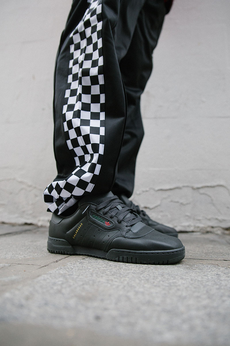 yeezy powerphase core black